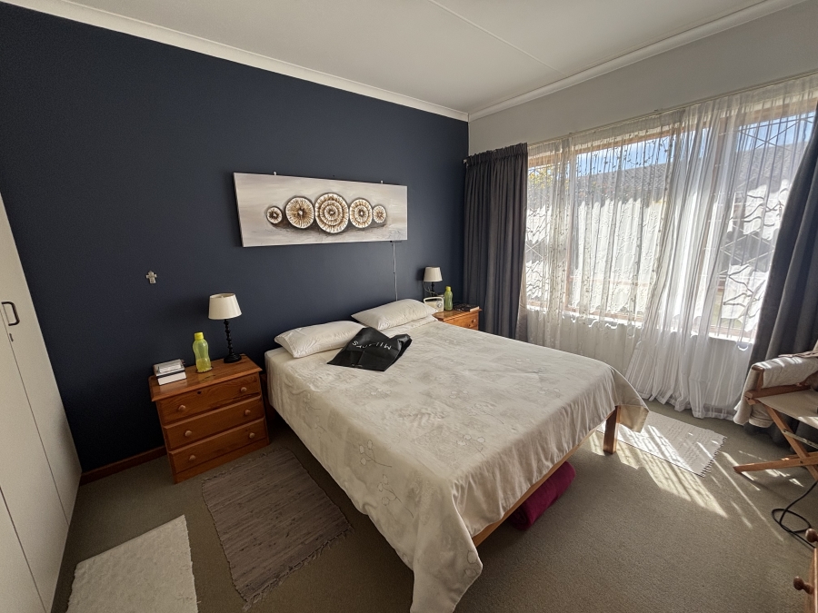 2 Bedroom Property for Sale in Summerstrand Eastern Cape